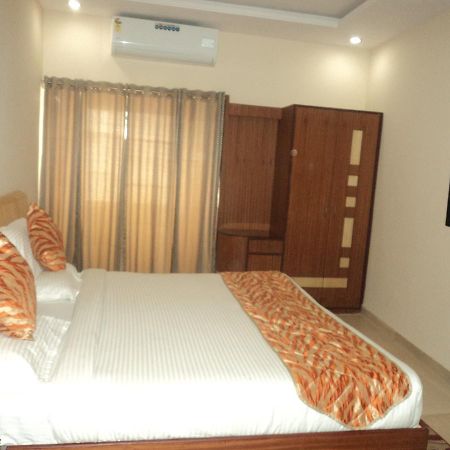 Hotel Vinayak Palace Bilāspur Dış mekan fotoğraf