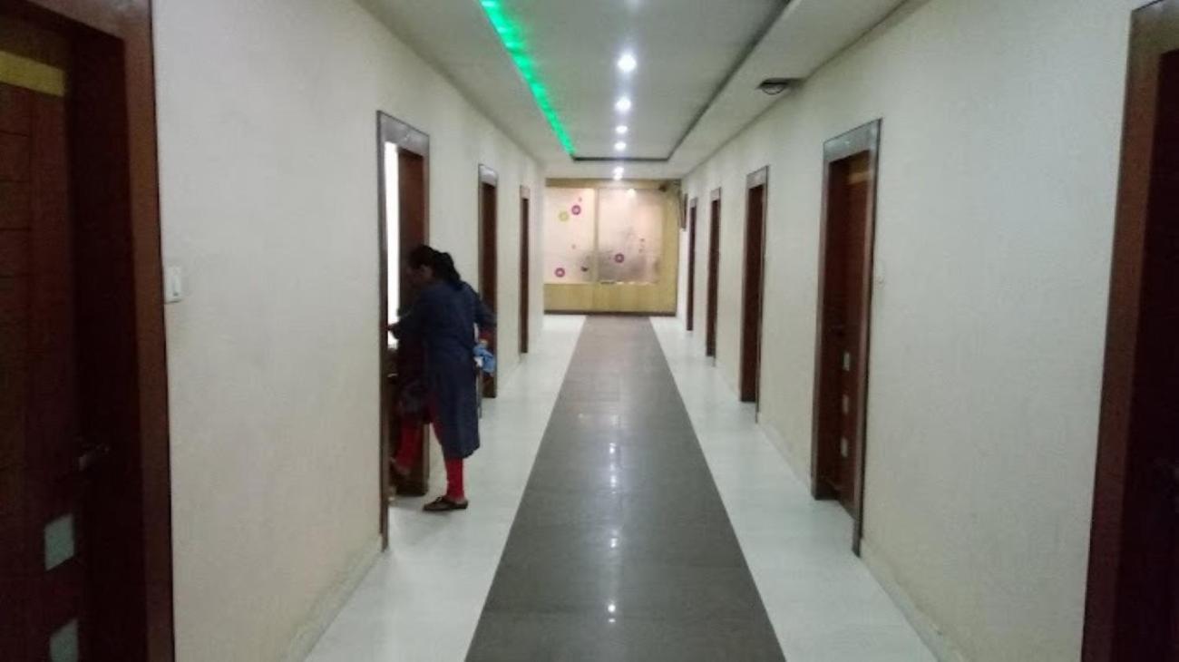 Hotel Vinayak Palace Bilāspur Dış mekan fotoğraf