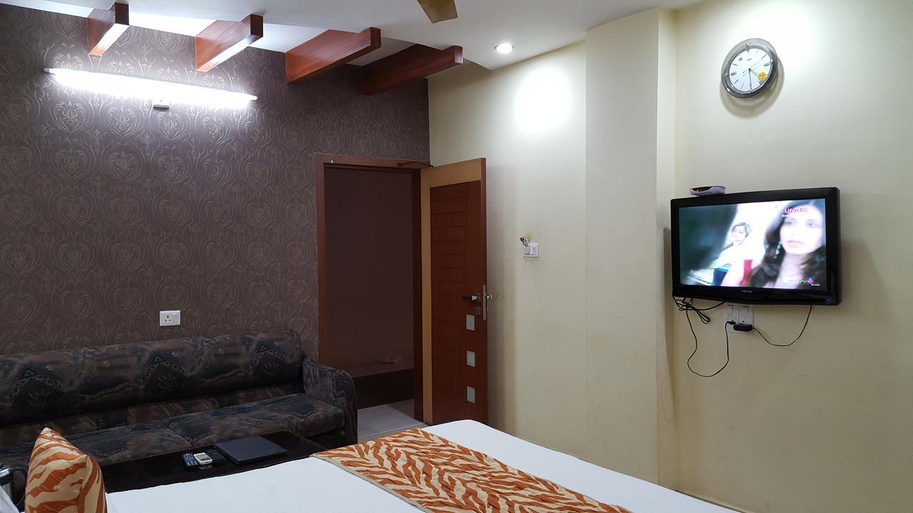Hotel Vinayak Palace Bilāspur Dış mekan fotoğraf
